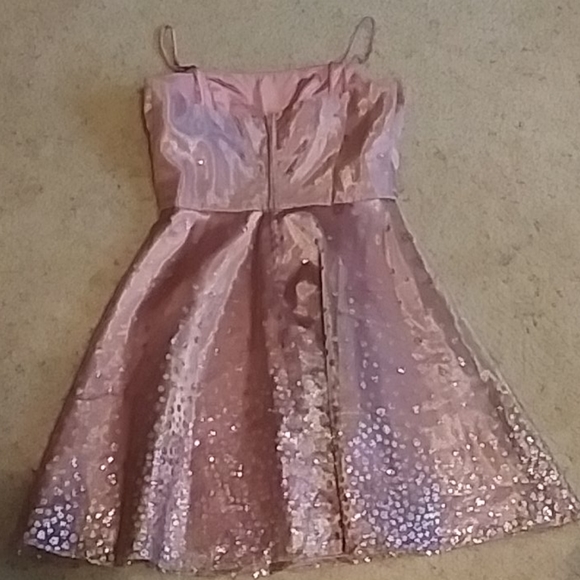 Pink sequin 👗 - Picture 2 of 4